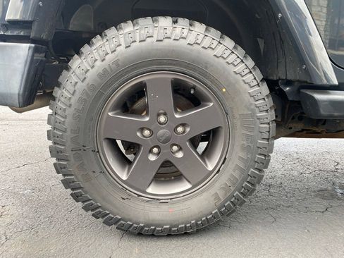 Used 2016 Jeep Wrangler Unlimited Sport AWD/4WD image 15