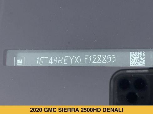 Used 2020 GMC Sierra 2500 Denali w/ Denali Ultimate Package AWD/4WD image 18