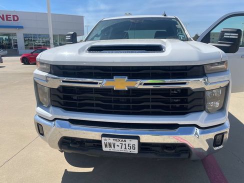 Used 2025 Chevrolet Silverado 2500 LT w/ Convenience Package AWD/4WD image 24