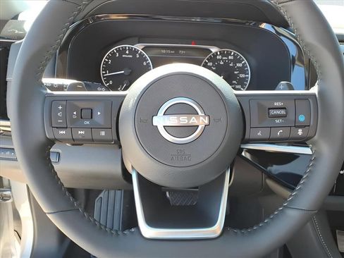 New 2025 Nissan Pathfinder SV image 19