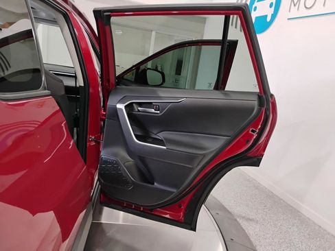 Used 2025 Toyota RAV4 XLE w/ Convenience Package image 35