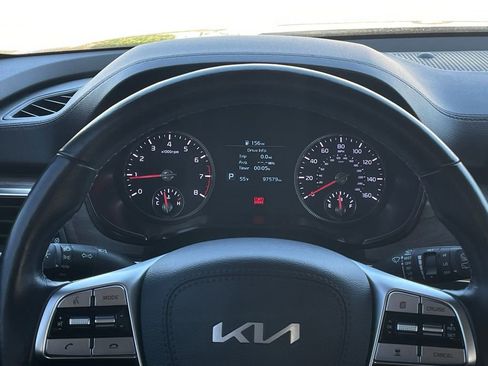 Used 2022 Kia Telluride EX w/ EX Premium Package image 15