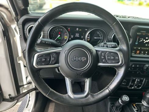 Used 2021 Jeep Wrangler Unlimited Sahara w/ Cold Weather Group AWD/4WD image 15