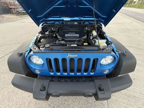 Used 2016 Jeep Wrangler Unlimited Sport w/ Quick Order Package 23S AWD/4WD image 32