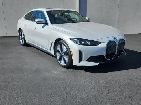 New 2026 BMW i4 eDrive40 w/ Premium Package RWD image 2