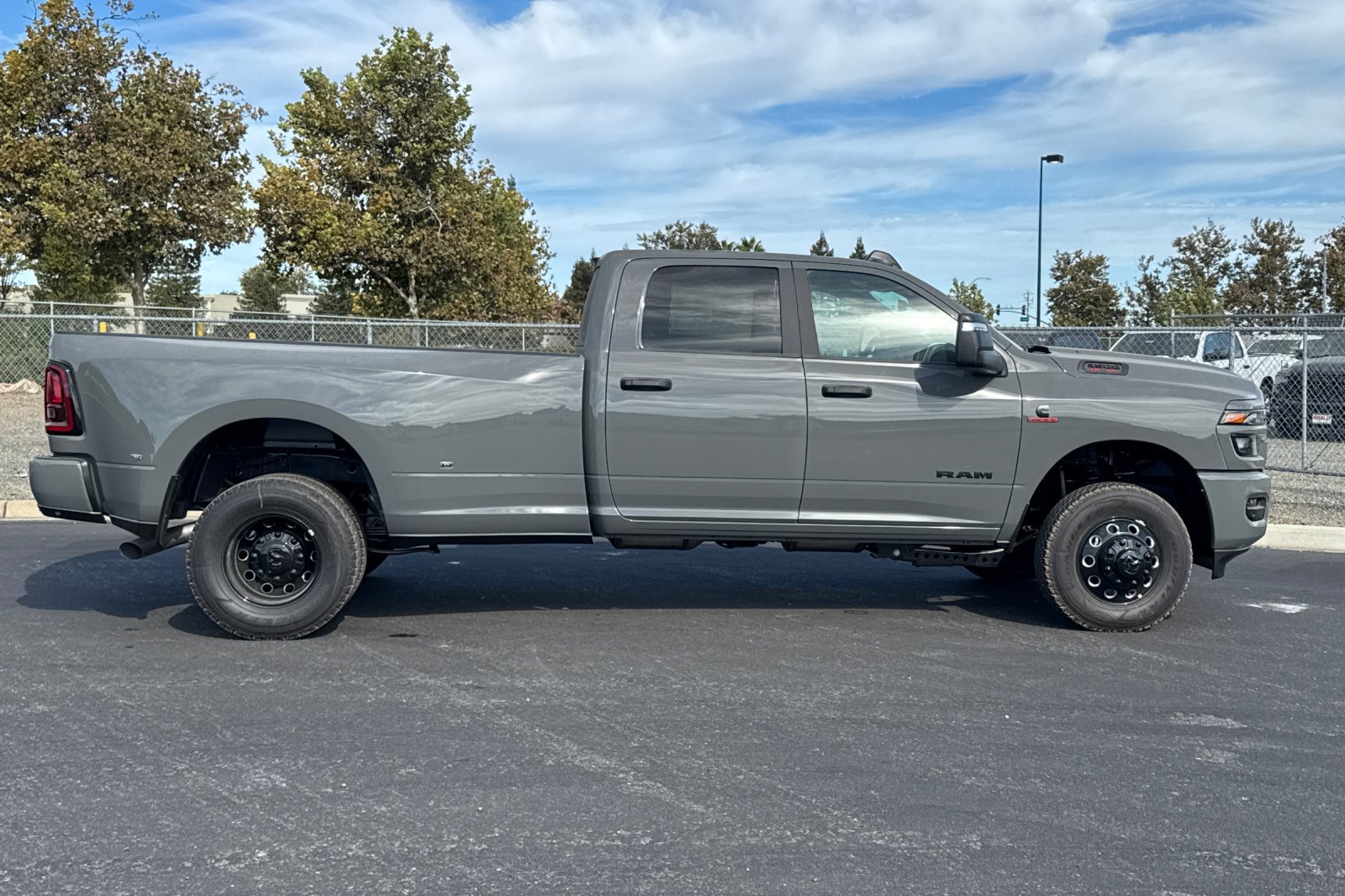 New 2026 RAM 3500 Big Horn AWD/4WD image 2
