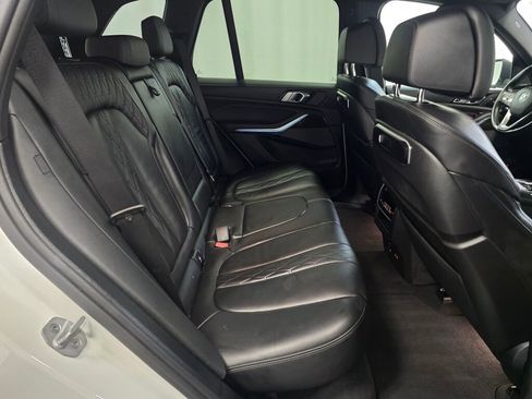 Used 2025 BMW X5 xDrive50e image 24