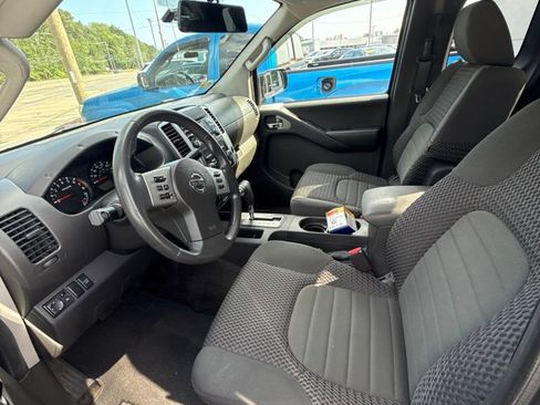 Used 2014 Nissan Frontier SV RWD image 11