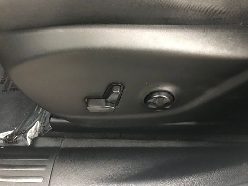 Used 2021 Jeep Cherokee Latitude Lux image 13