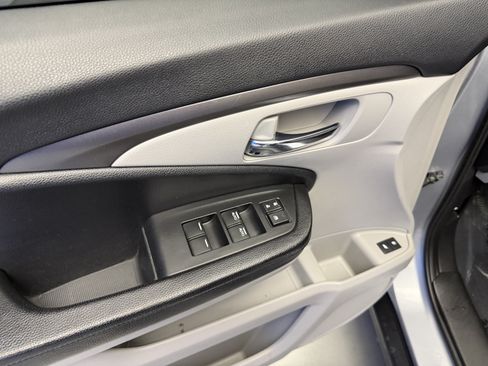 Used 2018 Honda Pilot EX-L image 10