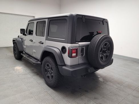 Used 2019 Jeep Wrangler Unlimited Sport image 5