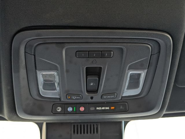 Used 2024 Chevrolet Silverado 1500 ZR2 AWD/4WD image 13