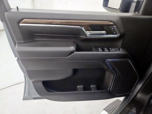 Used 2024 Chevrolet Silverado 2500 LT w/ Z71 Sport Edition image 6