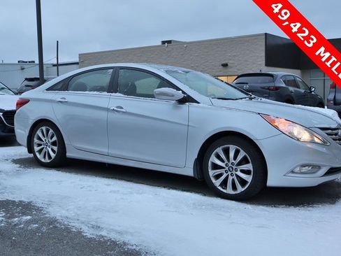 Used 2012 Hyundai Sonata Limited w/ Navigation Pkg image 5