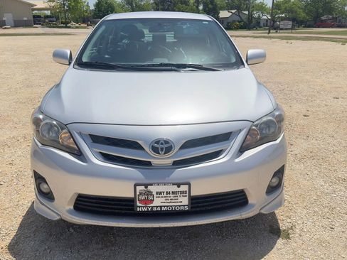 Used 2012 Toyota Corolla S image 11
