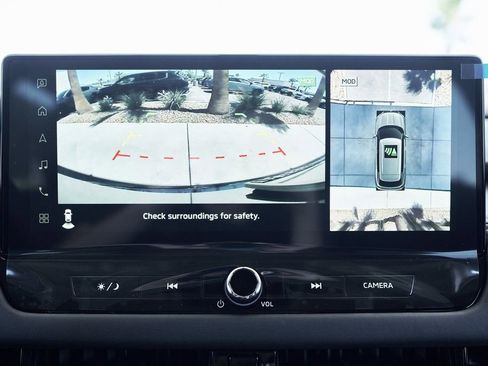 Used 2025 Mitsubishi Outlander SE image 50