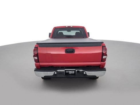 Used 2005 Chevrolet Silverado 2500 LS w/ Heavy-Duty Power Package image 6