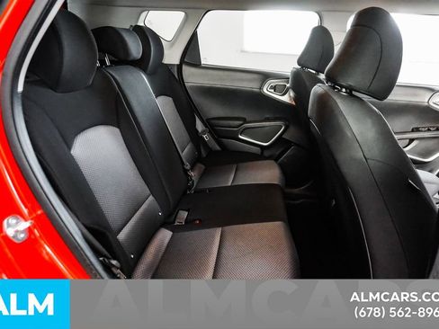 Used 2025 Kia Soul LX w/ LX Technology Package image 20