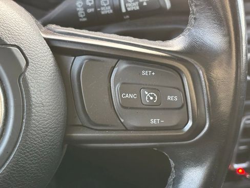 Used 2020 Jeep Wrangler Unlimited Sport S image 24