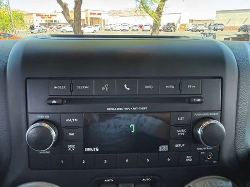Used 2015 Jeep Wrangler Unlimited Sport w/ Quick Order Package 24S AWD/4WD image 24