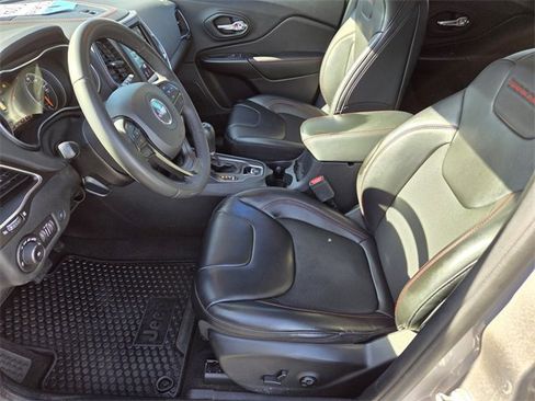 Used 2020 Jeep Cherokee Trailhawk w/ Comfort/Convenience Group image 9