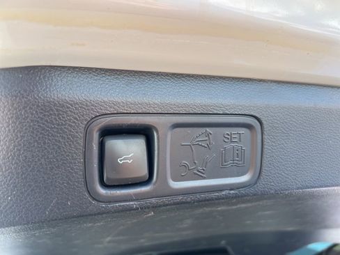 Certified 2022 Ford Expedition Platinum image 27