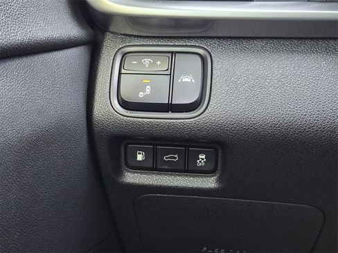 Used 2019 Kia Optima LX image 24