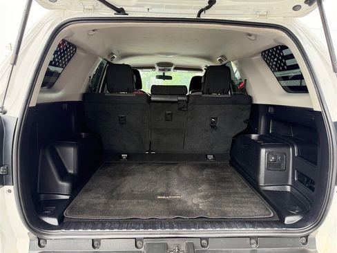Used 2019 Toyota 4Runner SR5 RWD image 27