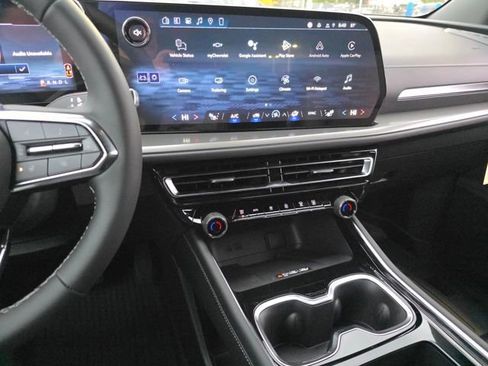 New 2026 Chevrolet Traverse LT w/ LPO, Floor Liner Package image 10