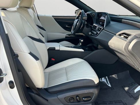 Used 2024 Lexus ES 350 Ultra Luxury w/ Accessory Package (Z2) image 8