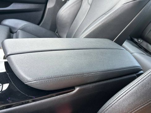 Used 2019 BMW 530i w/ Convenience Package RWD image 39