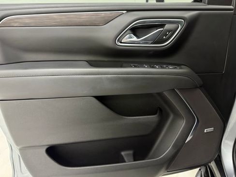 Used 2024 Chevrolet Tahoe LT w/ Luxury Package RWD image 29
