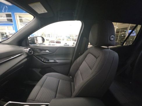 New 2025 Chevrolet Equinox LT w/ Safety and Technology Package image 19