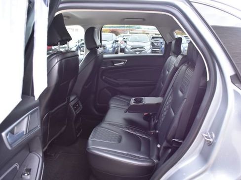 Used 2024 Ford Edge Titanium AWD/4WD image 35