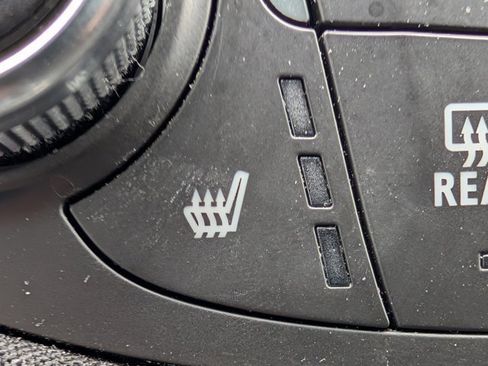 Used 2023 Chevrolet Malibu LT image 18