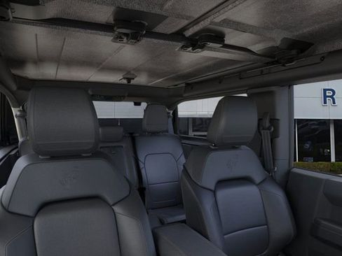 New 2025 Ford Bronco Badlands image 12