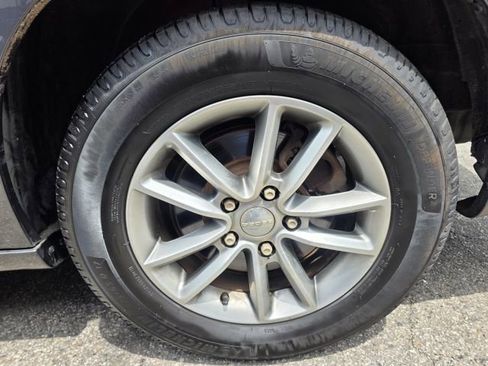 Used 2016 Dodge Grand Caravan SE FWD image 10