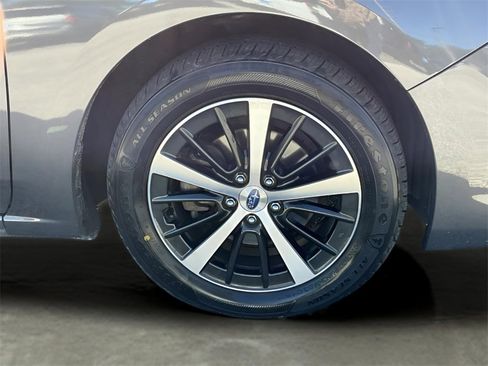 Used 2023 Subaru Impreza Premium image 14