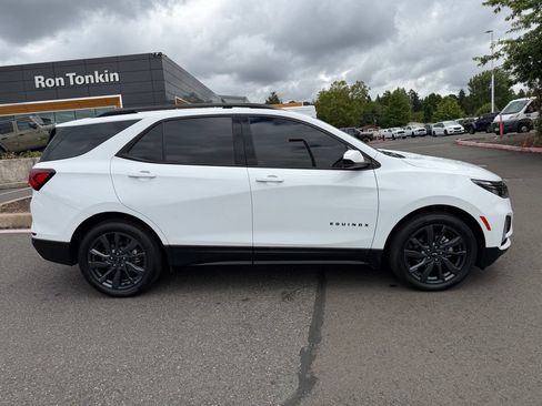 Used 2022 Chevrolet Equinox RS FWD image 8