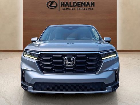 Used 2025 Honda Pilot EX-L image 2