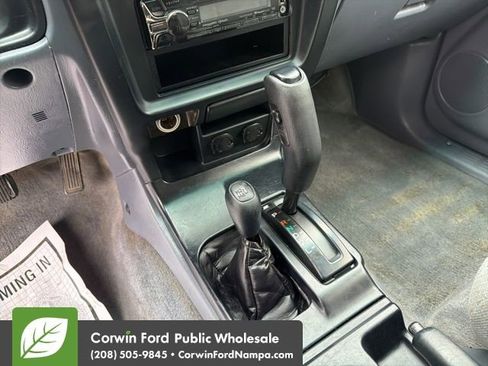 Used 2000 Toyota 4Runner SR5 image 21