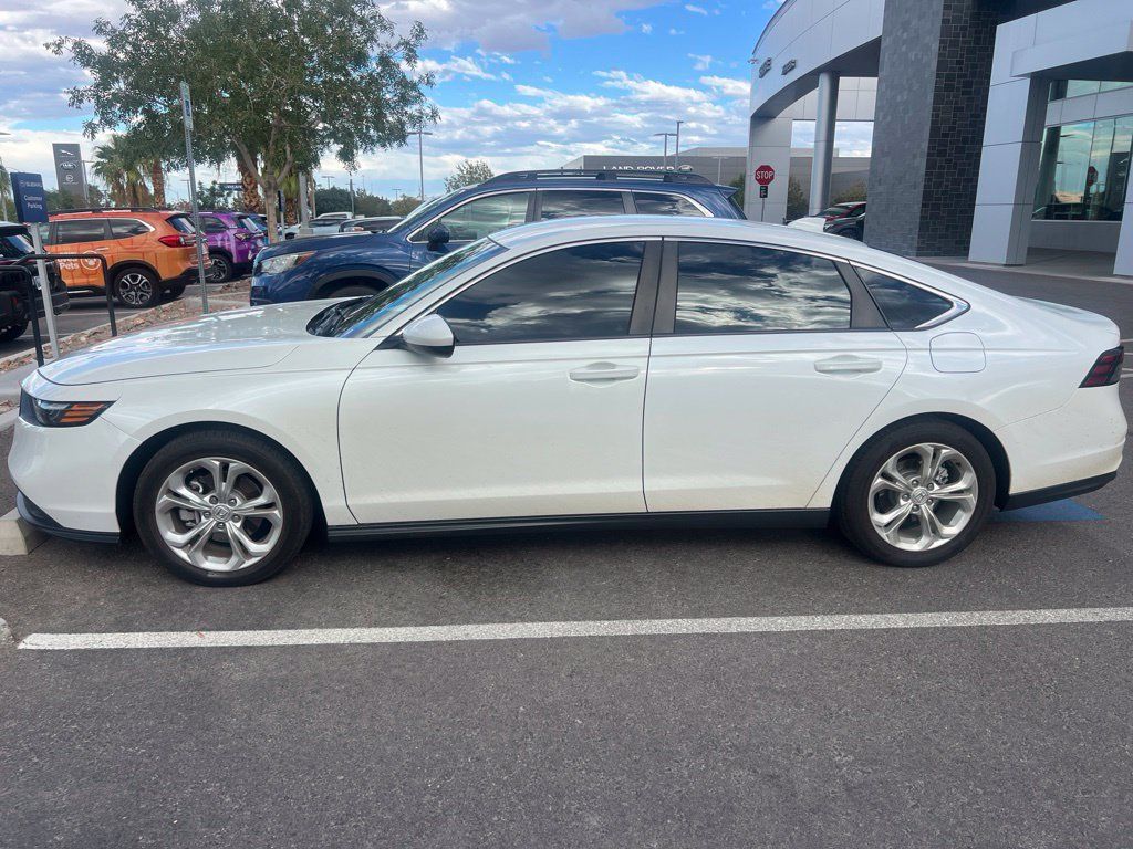 Used 2023 Honda Accord LX image 32
