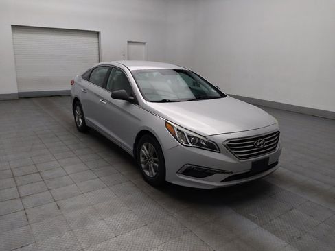 Used 2015 Hyundai Sonata SE FWD image 13