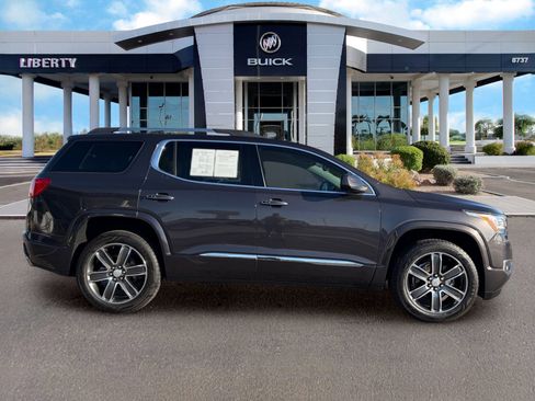 Used 2019 GMC Acadia Denali w/ Technology Package FWD image 3