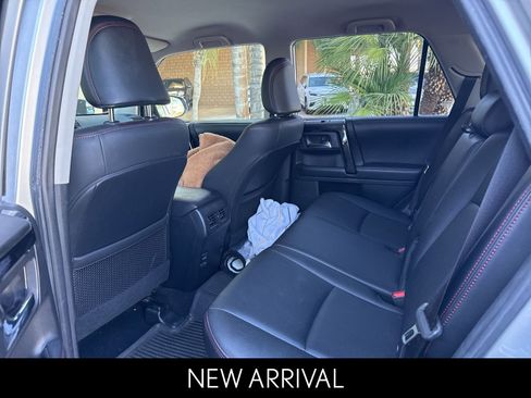 Used 2019 Toyota 4Runner TRD Off-Road Premium w/ Convenience Package AWD/4WD image 6