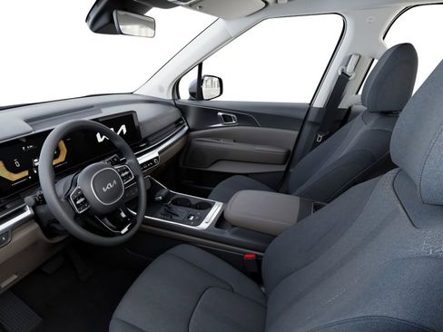New 2026 Kia Carnival LX FWD image 17