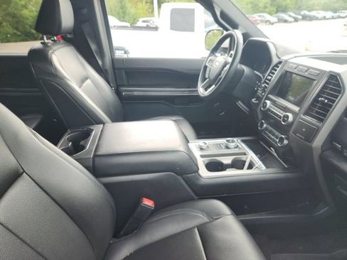 Used 2021 Ford Expedition XLT AWD/4WD image 3