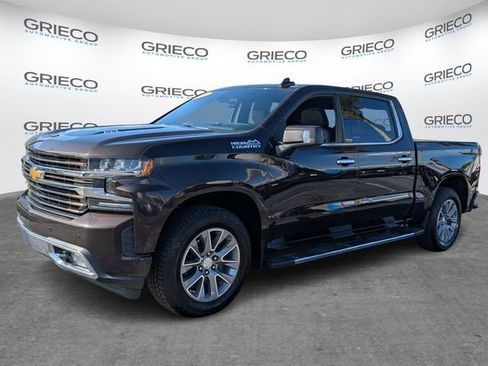 Used 2019 Chevrolet Silverado 1500 High Country w/ Technology Package image 3