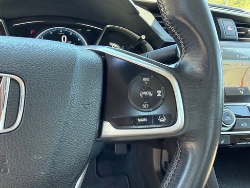 Used 2016 Honda Civic Touring image 12