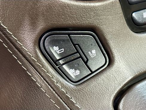 Used 2020 Chevrolet Tahoe Premier image 23